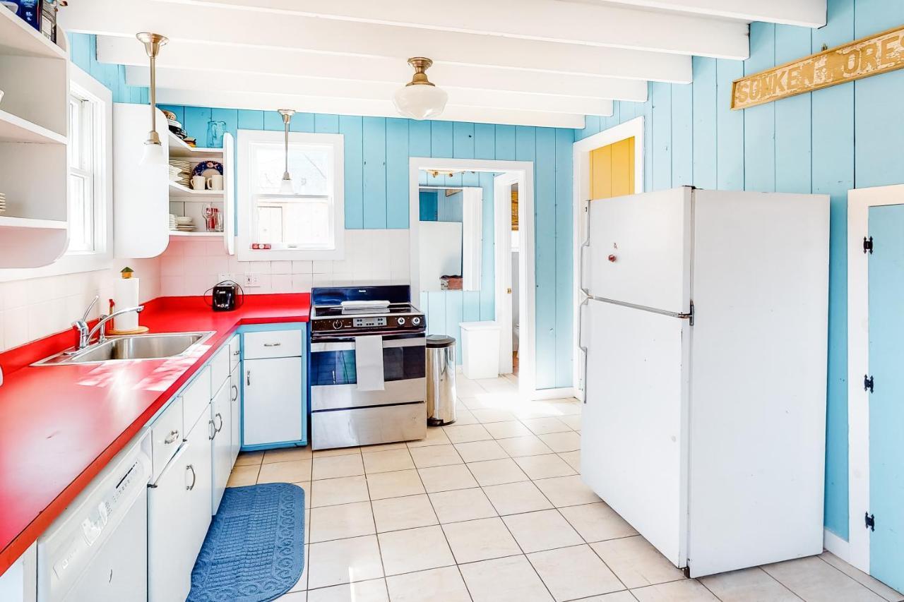 Surfside Retreat On Champlain Street Apartment Ocean Bay Park Exterior photo