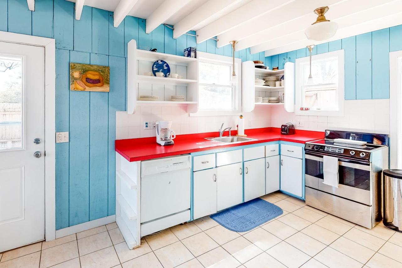 Surfside Retreat On Champlain Street Apartment Ocean Bay Park Exterior photo